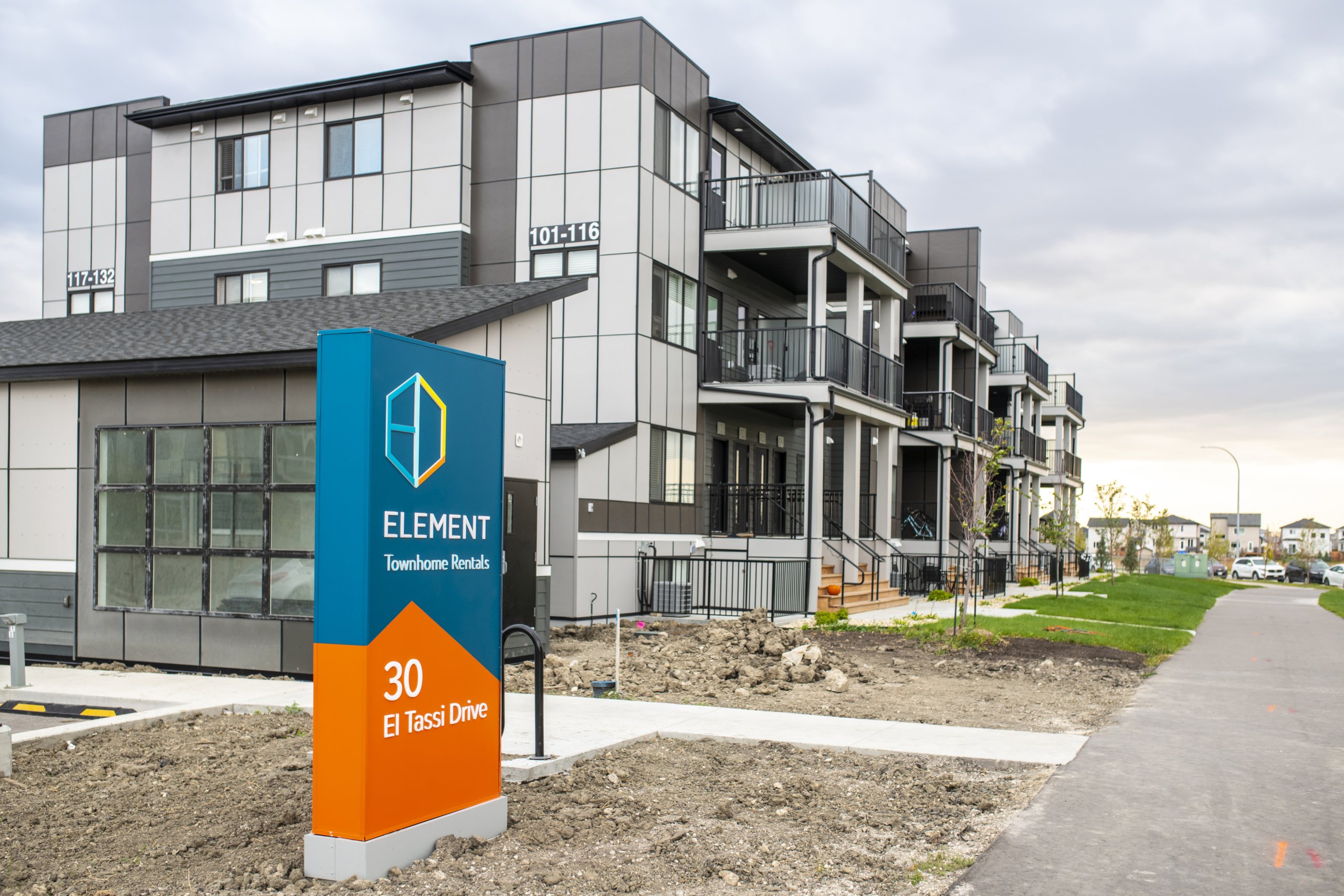 Element Exterior
